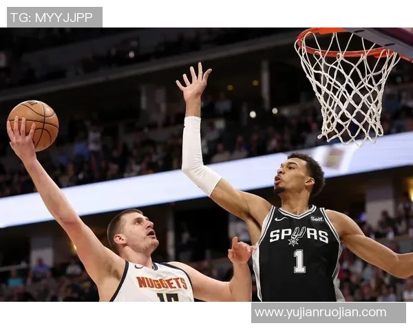 2002年NBA季后赛火箭队与马刺队激战回顾与精彩瞬间分析